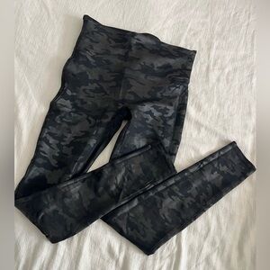 Faux Leather Camouflage Leggings